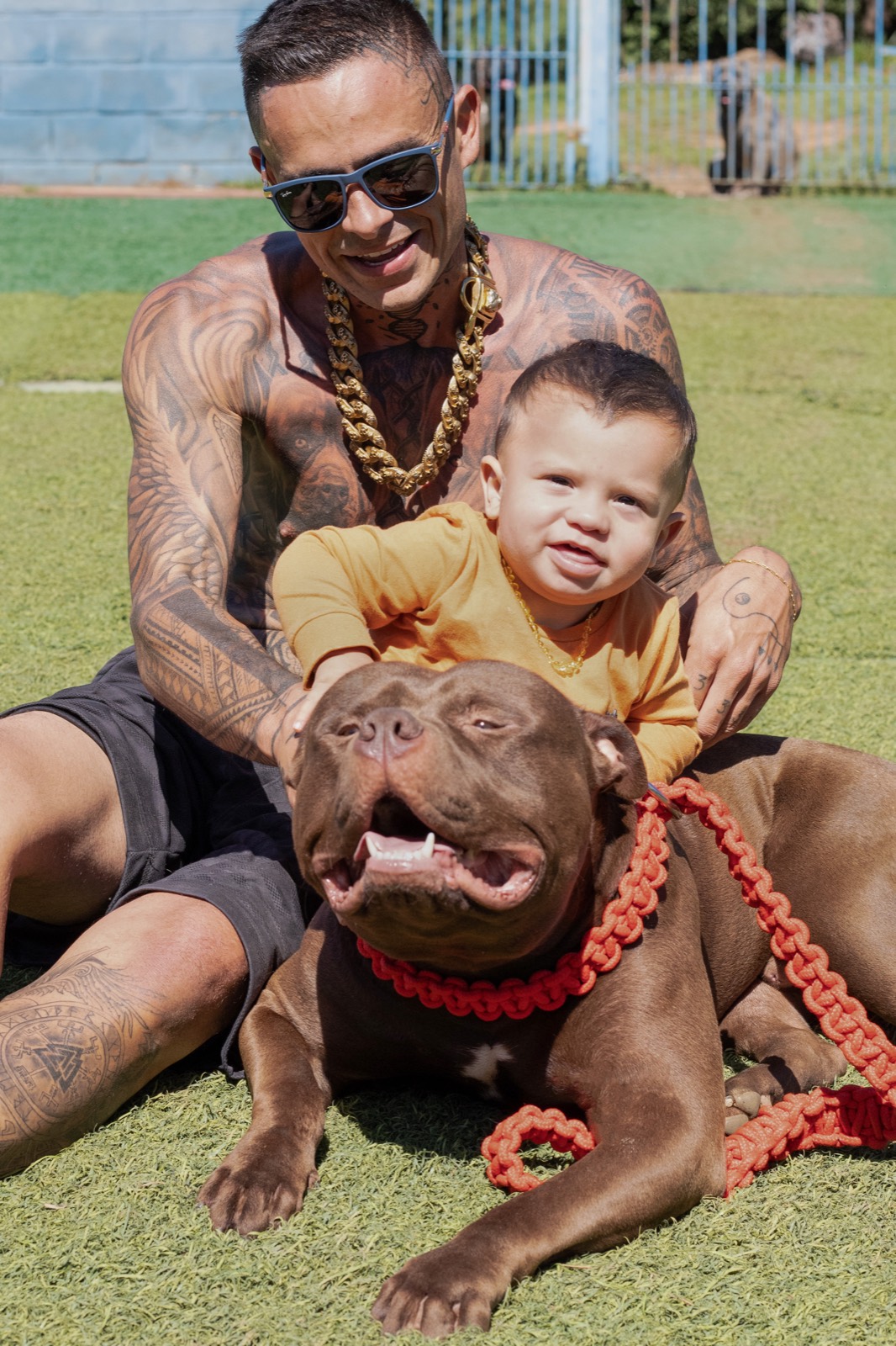 Samuel Pitbull com seu cão